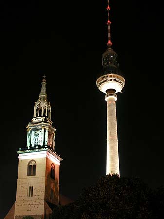 Fernsehturm und Marienkirche Fotos