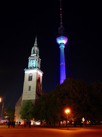 Marienkirche und Fernsehturm Fotos