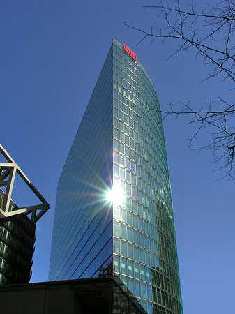 Hochhaus der Deutschen Bahn Foto 