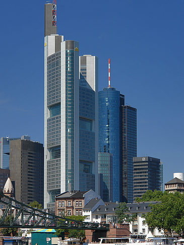 Commerzbank mit Maintower Fotos