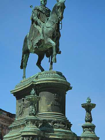 Foto König-Johann-Statue