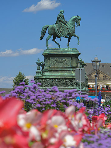Foto König-Johann-Statue