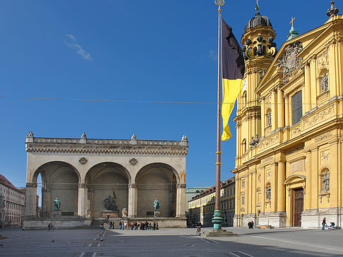 Foto Feldherren - München