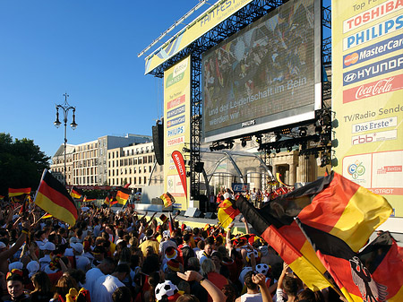 Foto Bühne auf dem Fanfest