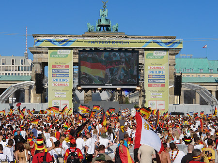 Leinwand und Fans Fotos
