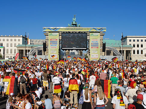 Leinwand und Fans Fotos