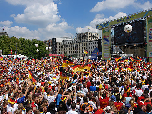 Foto Fanfest - Menchenmasse