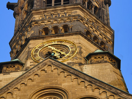 Turm aus der Vogelperspektive Fotos