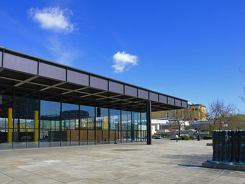 Fotos Terrasse an der Neuen Nationalgalerie