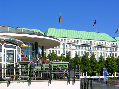 Brunchterrasse auf dem Alster Pavillon