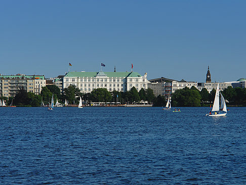 Foto Segeln auf der Außenalster - Hamburg