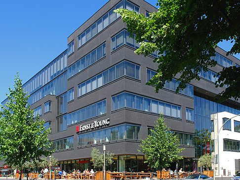 Ernst and Young - Geschäftsstelle