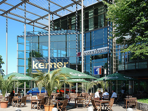 Foto Straßencafe in Harvestehude