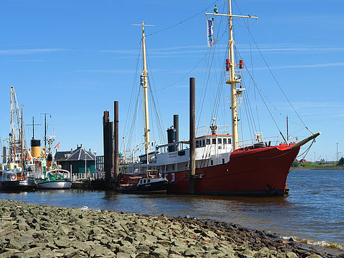 Strand und Hafen von Övelgönne Fotos