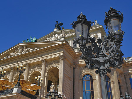 Foto Alte Oper mit Laterne - Frankfurt am Main
