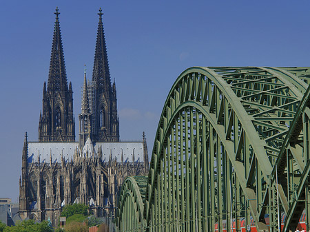 Hohenzollernbrücke beim Kölner Dom