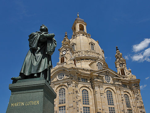 Frauenkirche und Lutherdenkmal