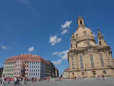 Frauenkirche und Neumarkt Foto 